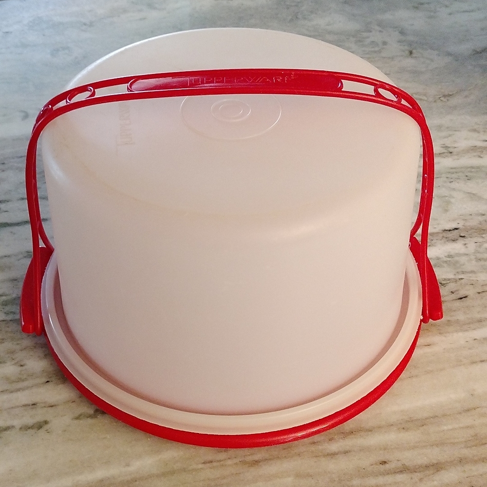 🎂Tupperware Cake/Pastry Take a long. Free cookie container 3.5qt 🍰
